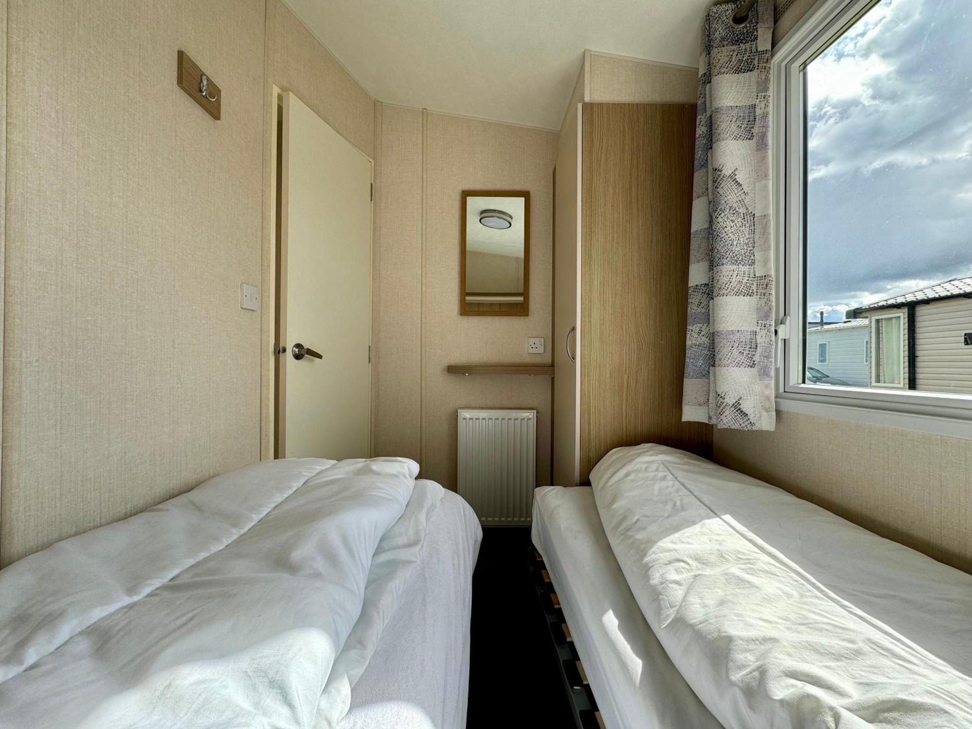 New Sea View Platinum Caravan With Huge Decking Ньюкасл-апон-Тайн Екстер'єр фото