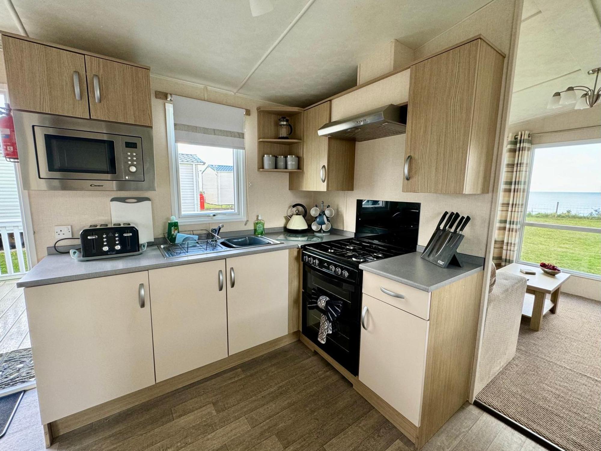 New Sea View Platinum Caravan With Huge Decking Ньюкасл-апон-Тайн Екстер'єр фото